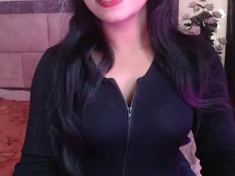 Snapshot of Lola_Bebe chatting on April 4, 2026, 5:16 am Lola Bebe online show from April 4, 2026, 5:16 am