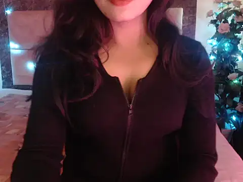 Snapshot of Lola_Bebe chatting on April 10, 2026, 5:12 am Lola Bebe online show from April 10, 2026, 5:12 am