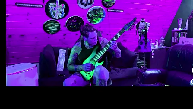 siphonophordustbunny online show from June 29, 2026, 12:17 am
