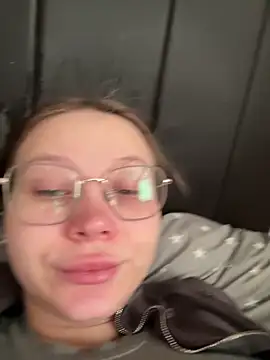 MeganBabyFox online show from February 6, 2026, 6:07 am