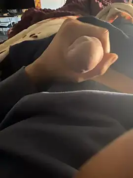 Snapshot of Mahmodkhaled21 chatting on April 5, 2026, 11:29 am Mahmodkhaled21 online show from April 5, 2026, 11:29 am