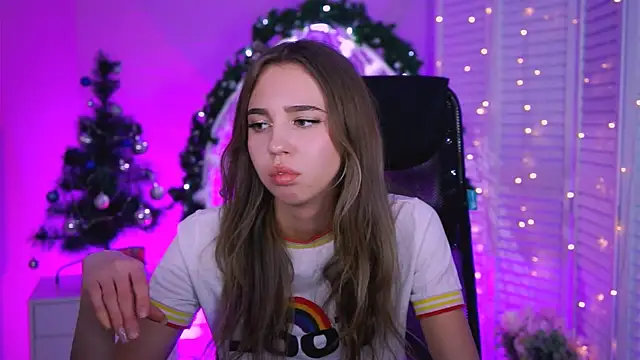 Snapshot of KimPorins chatting on December 22, 2025, 12:13 pm KimPorins online show from December 22, 2025, 12:13 pm