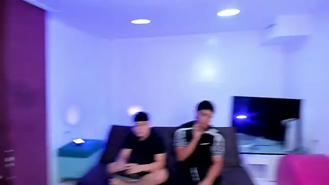 HotThreesoome online show from February 28, 2026, 12:06 pm