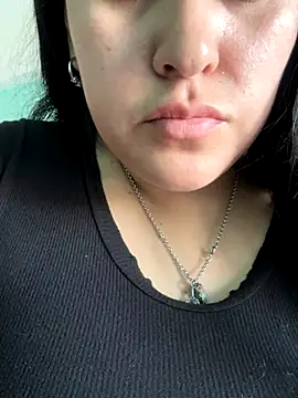 Angidomme online show from December 4, 2025, 4:59 pm