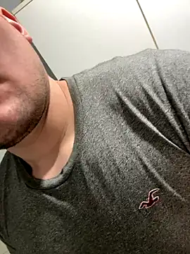 CharlyAlfa22 online show from December 16, 2025, 11:10 pm