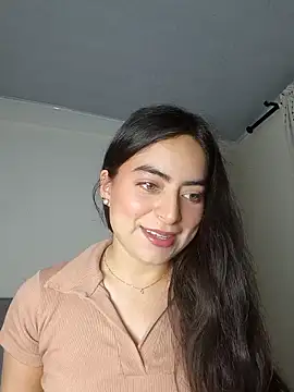 saasha Petit online show from February 28, 2026, 10:38 am