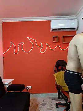 Neo Twink online show from January 9, 2026, 7:04 pm