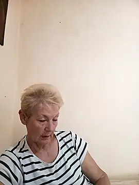 Calypso-Loove online show from July 5, 2026, 9:49 am