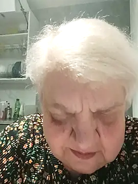 HapinessLovee online show from May 7, 2026, 8:36 pm