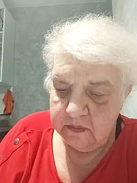 HapinessLovee online show from June 12, 2026, 2:21 am