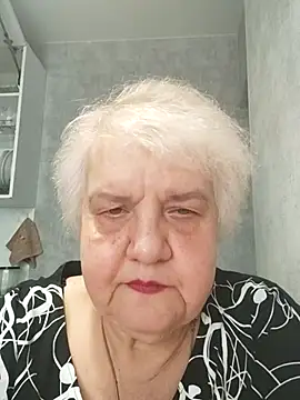 HapinessLovee online show from June 13, 2026, 6:55 am
