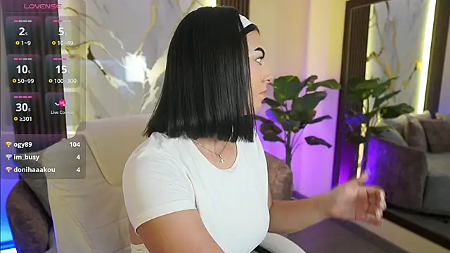 LiaWheeler online show from December 16, 2025, 7:08 pm