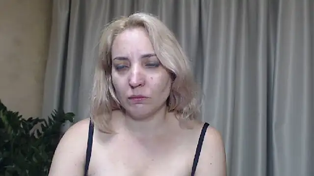 sweetpussy online show from September 9, 2025, 4:06 pm
