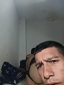 Snapshot of valenpaisita2123 chatting on February 20, 2026, 10:43 pm valenpaisita2123 online show from February 20, 2026, 10:43 pm