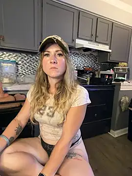 alluringpixie online show from July 16, 2026, 2:23 pm