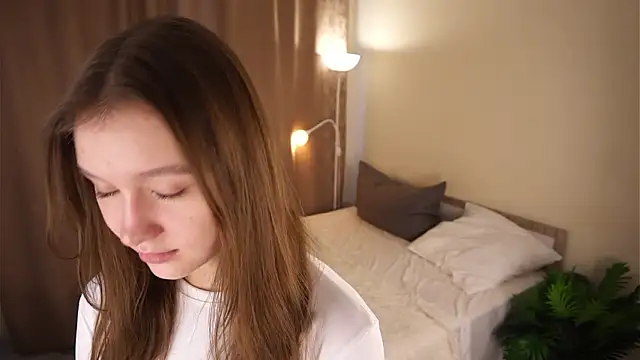 IrenaZeiler online show from February 4, 2026, 5:24 am