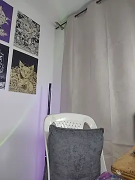 little  ammy online show from August 3, 2026, 3:49 am