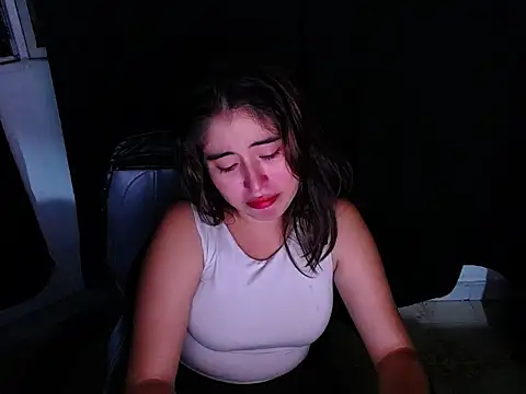 Snapshot of mia_walker22 chatting on December 19, 2025, 1:45 am mia walker22 online show from December 19, 2025, 1:45 am