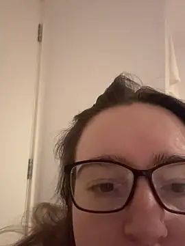 LavenderBrielle online show from February 4, 2026, 5:41 pm