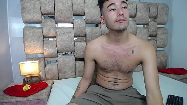 KathyAiden online show from February 25, 2026, 7:12 pm