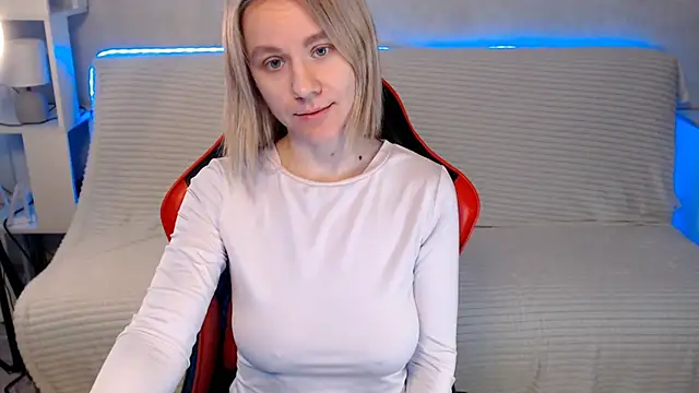 MiaBun1 online show from April 23, 2026, 3:08 am