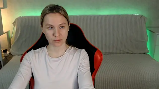 MiaBun1 online show from May 6, 2026, 3:02 am