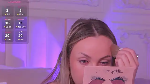 AnnaRow online show from March 7, 2026, 6:21 am