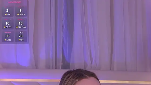 AnnaRow online show from March 10, 2026, 6:18 am