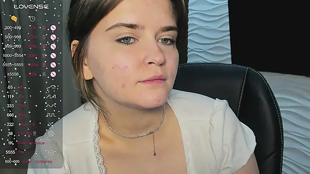 LanaTreades online show from February 1, 2026, 1:09 pm