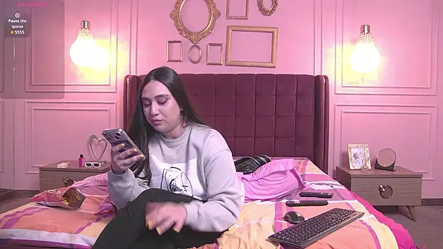 Snapshot of KendallVelvet chatting on March 14, 2026, 4:45 pm KendallVelvet online show from March 14, 2026, 4:45 pm