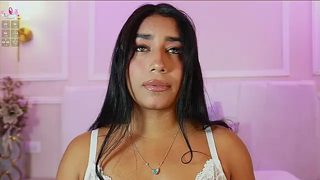 SaraJonesxx online show from March 18, 2026, 7:17 pm