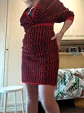 AhlyssaLove1155 online show from January 7, 2026, 1:13 pm