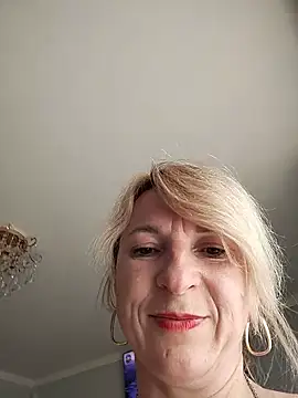 AhlyssaLove1155 online show from June 29, 2026, 3:01 pm