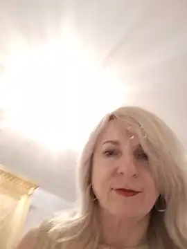 AhlyssaLove1155 online show from July 8, 2026, 9:19 pm