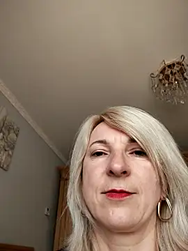 AhlyssaLove1155 online show from July 16, 2026, 3:07 pm