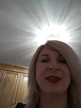 AhlyssaLove1155 online show from July 27, 2026, 3:19 pm