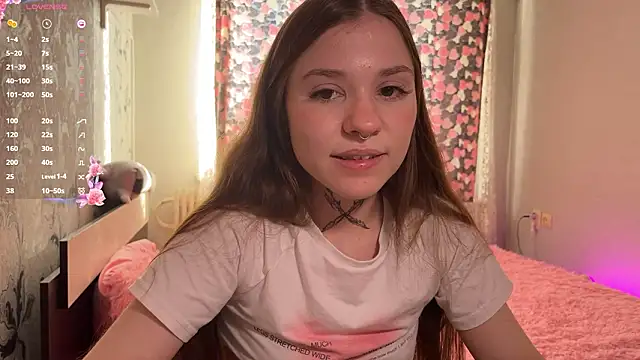 GayleLuu online show from February 5, 2026, 9:25 am