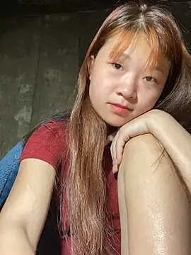 hinata-xx online show from April 30, 2026, 11:42 pm