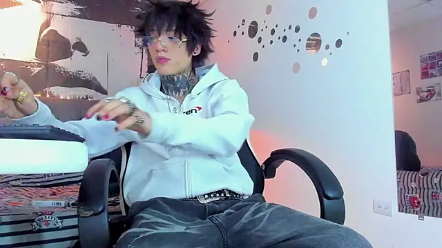 koryu skull online show from March 31, 2026, 12:23 am