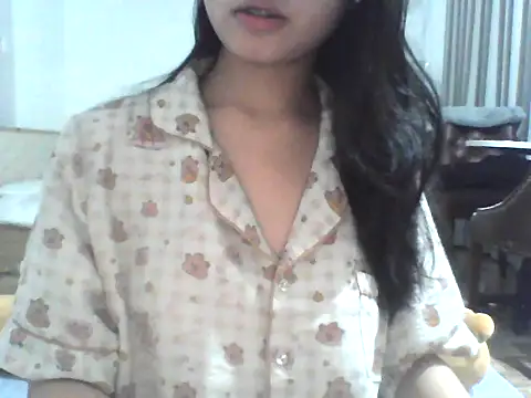 KellyCin online show from December 14, 2025, 6:23 pm