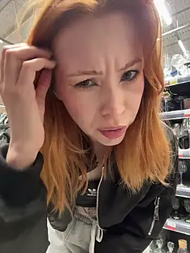 Snapshot of _Little_Ginger chatting on April 1, 2026, 2:01 am Little Ginger online show from April 1, 2026, 2:01 am