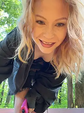  Little Ginger online show from July 1, 2026, 4:03 am