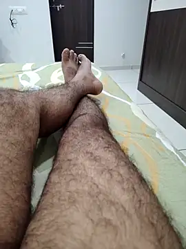 Snapshot of johny044 chatting on April 3, 2026, 8:29 pm johny044 online show from April 3, 2026, 8:29 pm