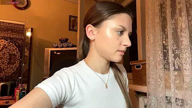 EnergeticMona online show from December 16, 2025, 2:11 pm