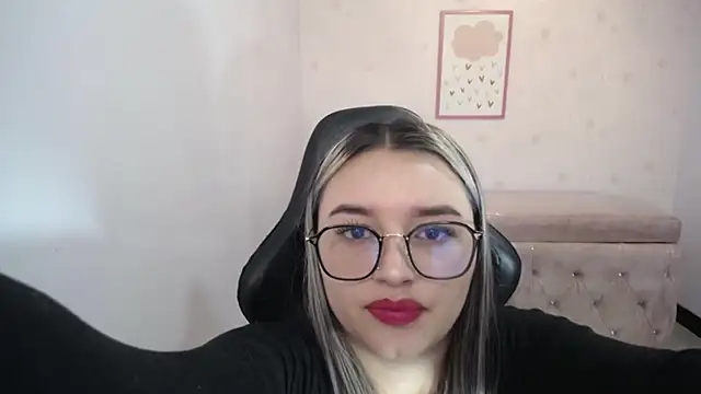 Iris Bell ch online show from December 14, 2025, 11:26 am