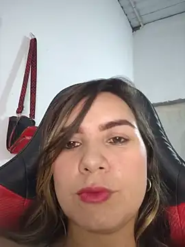 Charlott smi online show from July 3, 2026, 4:57 pm