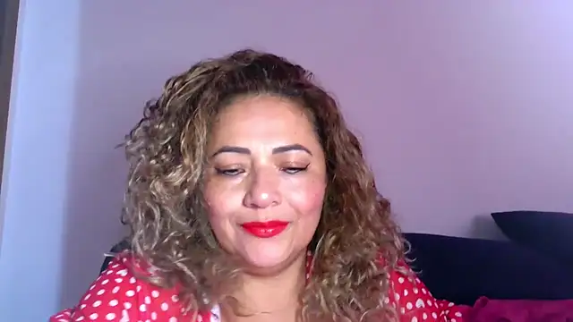 mariajosebarrazaa online show from July 14, 2026, 5:18 pm