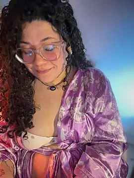 VanesssaMilf  online show from June 26, 2026, 3:11 am
