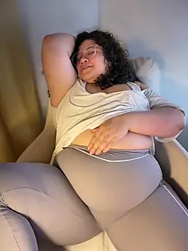 VanesssaMilf  online show from July 26, 2026, 2:20 am