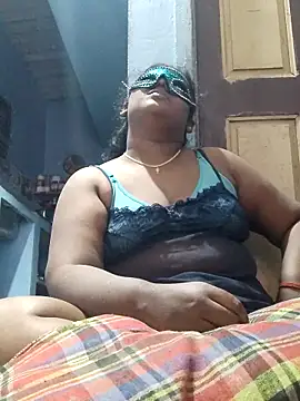 divyatamil143 online show from December 21, 2025, 3:41 pm